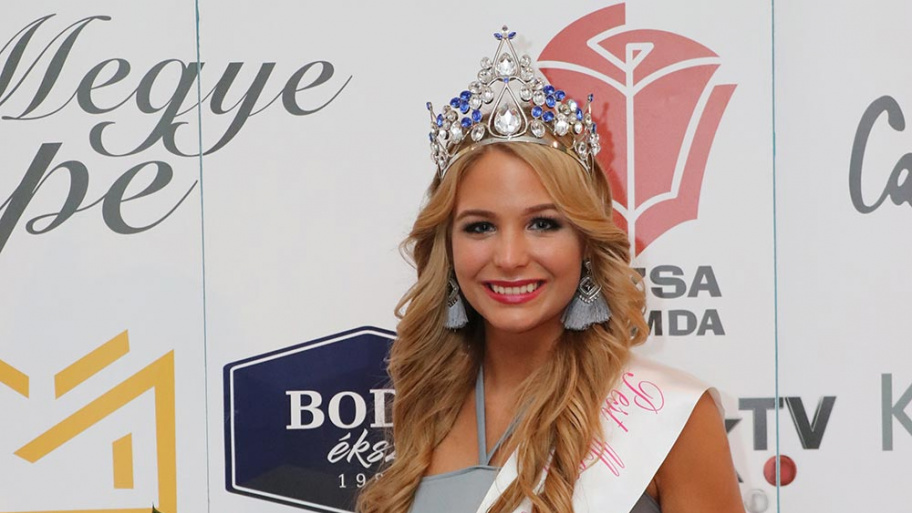 ii._pest_megye_szepe_gala_plakat_190112.jpg Bélyegkép