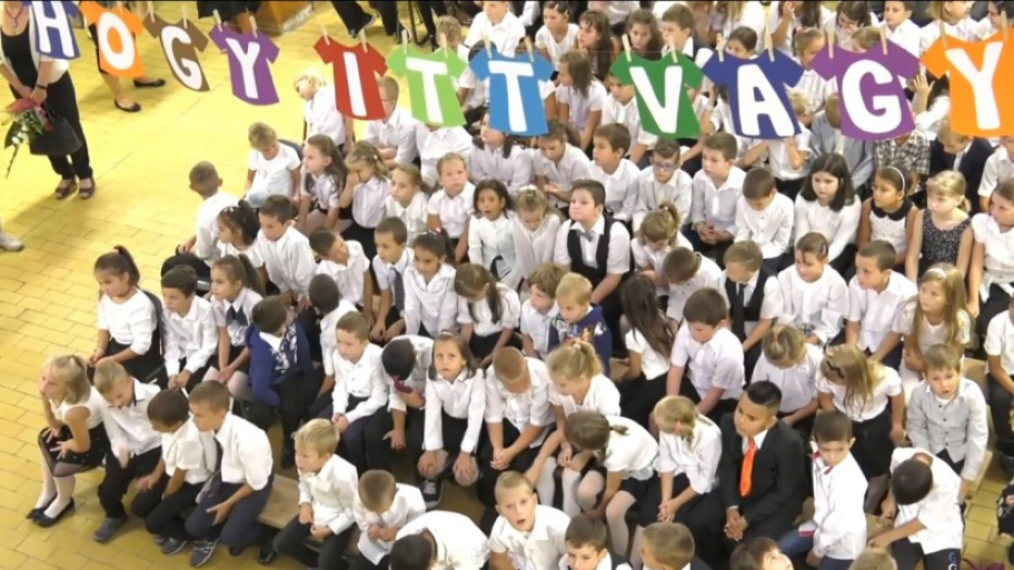 tarnoktanevnyito.jpg Bélyegkép