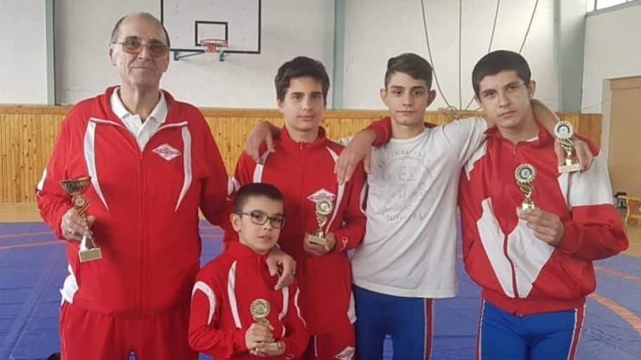 birkozas_181025.jpg Bélyegkép