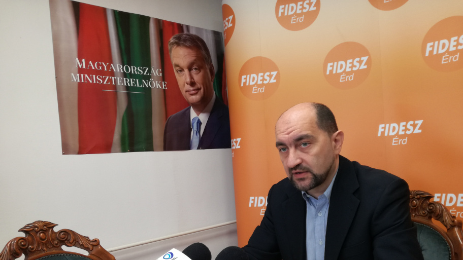 simo_181026.jpg Bélyegkép