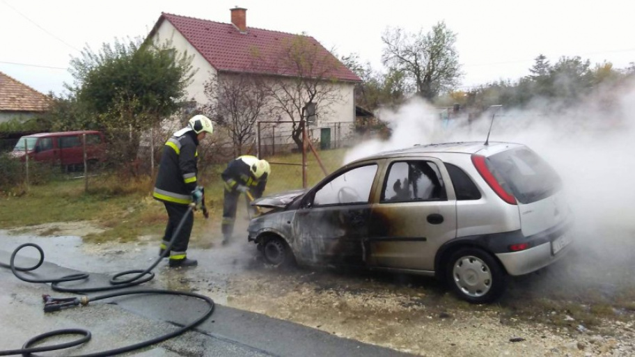 kiegett_auto_181026.jpg Bélyegkép