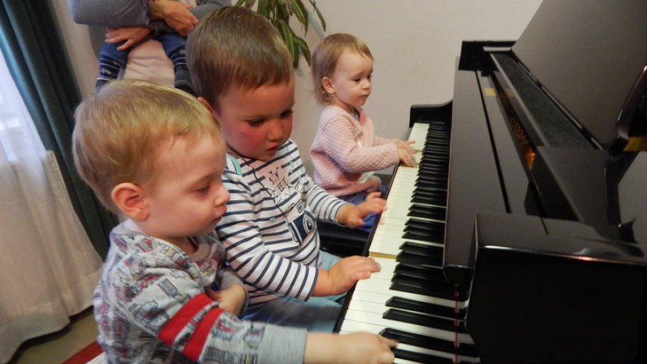 babakoncertek_a_lukinban1_181208.jpg Bélyegkép