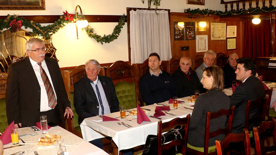 ipartestuleti_vacsora1.jpg Bélyegkép