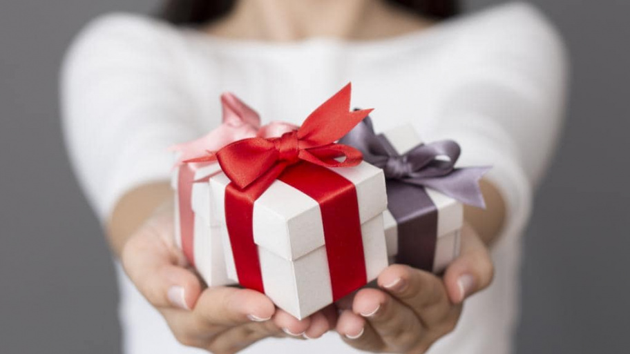 karacsonyiajandek_181227.jpg Bélyegkép