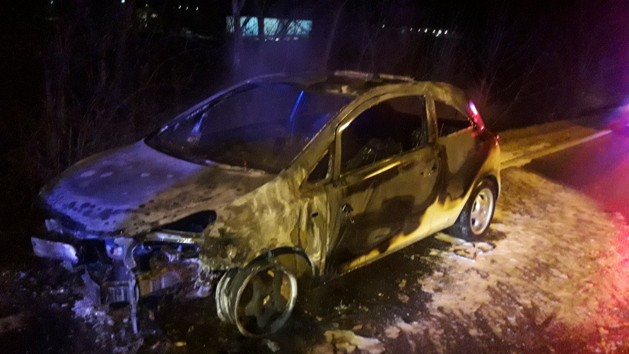 auto_egett_a_6-os_uton_190102.jpg Bélyegkép