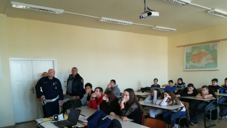 online_biztonsag_190113.jpg Bélyegkép